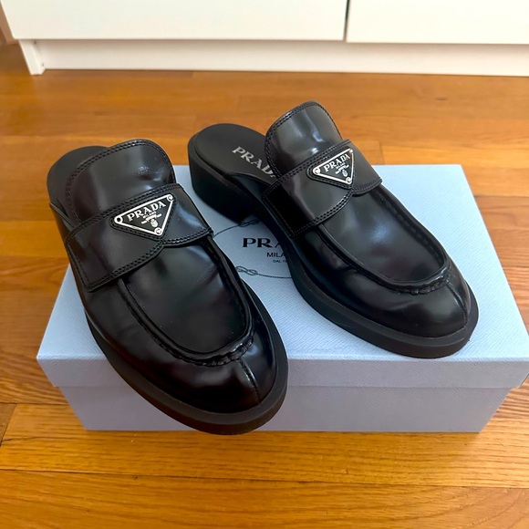 Prada women’s brushed mule - Picture 4 of 13